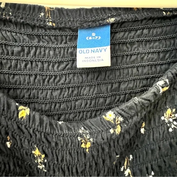 Old Navy Girl’s Long Sleeve Crop Top - Picture 3 of 3